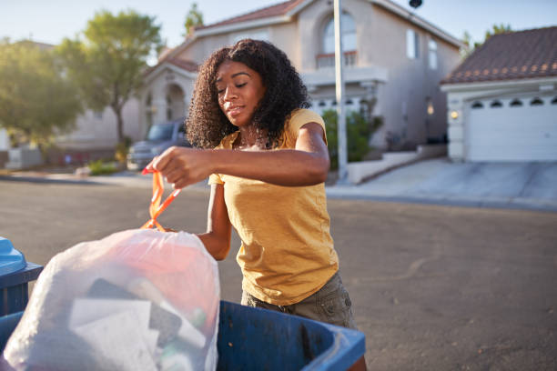 Best Garage Cleanout Services  in Garden City, KS